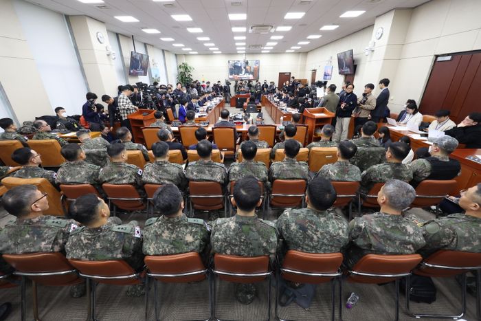 군, '계엄 후유증' 어떻게 치유하고 있나