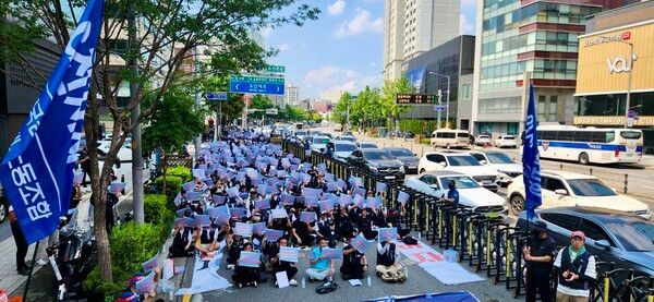 [단독] 벤츠 직판제 앞두고…최대 딜러 한성차, 조기 임단협 '강수'