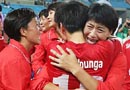 [포토]눈물로 하나 된 한국·북한 선수들