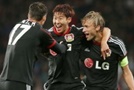구자철·손흥민, 나란히 골 넣고 희비는 엇갈려