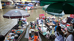 태국 방콕, 강변 따라 시장 여행 '암파와 수산시장'