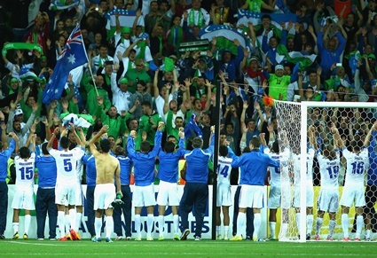 ‘장신 즐비’ 우즈벡 골문, 침투패스로 열어젖힌다