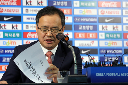 ‘큰 획 예고’ 이용수 위원장의 뚜벅이 행보