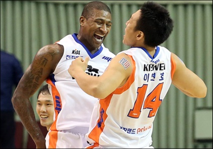 ‘성적용 소모품 옛말’ 용병, 그 이상의 뜨거운 진화