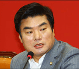 원유철 "국민경선제 어려워...제3의 길 모색할 시기"