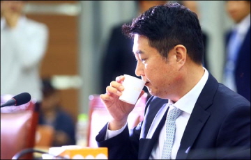 '연이은 악재'  이석우 떠난 카카오... 돌파구는?