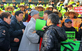 "한상균 뻔뻔함 더 못참아" 조계사 신도들 화났다 