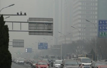 베이징 스모그 ‘적색경보’...휴교령까지