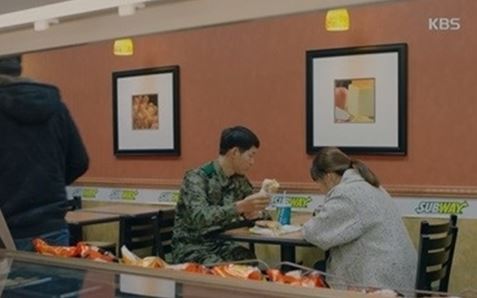 김은숙표 PPL '태양의 후예'…명작에서 망작될라