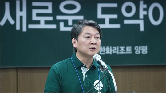 문재인-김종인 '밀당'에 안철수만 '쑥쑥'