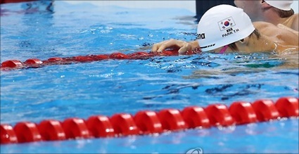 '50m 1위' 박태환, 예선탈락 결과에 탄식...쑨양 4위