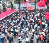 흥겨운 축제? 무질서 난장판? 새누리 전대의 두얼굴