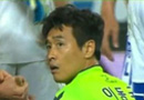 수원 이종성 ‘13살 선배’ 이동국 밀쳐 ‘눈살’