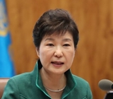 박 대통령 “비방 폭로 난무, 우리 사회 혼란 초래”