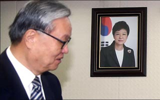 인명진 '인적청산 친박핵심' 14명 명단 나돌아 정치권 '흉흉'