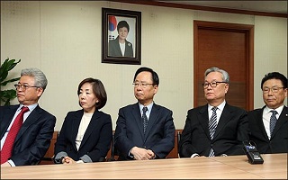 탄핵 인용, 한국당-바른정당 보수 진영 재편되나?