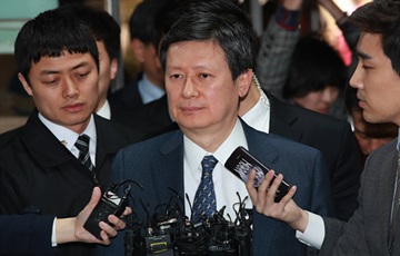 신동주, 신격호 주식 압류해지…"주식 소재 파악" 