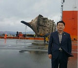 국민의당 "민주당 의원도 세월호 앞 기념촬영" 네거티브 공방 과열