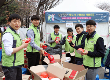 팔도 “필요한 라면, 음료 골라 가져가세요”