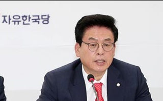 '독한 야당' 변신 중인 한국당…문재인 정부 철저 검증 예고 