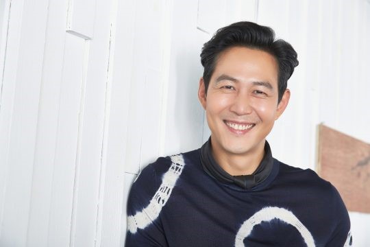 [D-인터뷰] 이정재 "평생 '멋있는 배우'로 남고 싶다"