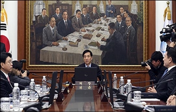한국은행, 기준금리 인상 깜빡이 켜졌다