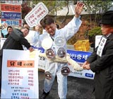 한국당, '서민감세' 위한다며 '담뱃값' 내리려다 역풍 시달려