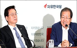 담뱃값 인하 놓고 한국당 '투톱' 마찰…'적전분열' 양상