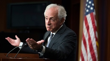 美상원외교위원장 "트럼프의 무모한 위협, 3차대전 초래할 수도"