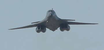 '죽음의 백조' B-1B 랜서 폭격기 비행 모습 공개