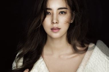 한채아 화보, 아찔 쇄골+반전 볼륨 '섹시'