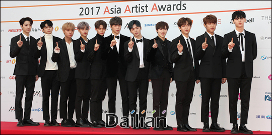 워너원, 빌보드 선정 '2017 최고의 K팝 신인' 1위 