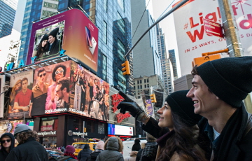 LG V30, 뉴욕 타임스스퀘어에서 이색 마케팅 펼쳐