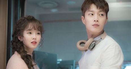 '라디오 로맨스' 윤두준-김소현, 설레는 투샷 '심쿵'