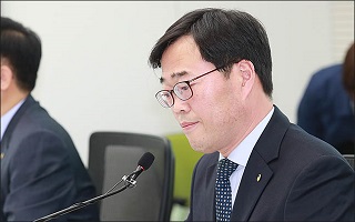 '김기식 친정' 더좋은미래 "선관위 정치적 판단…위법 아냐"