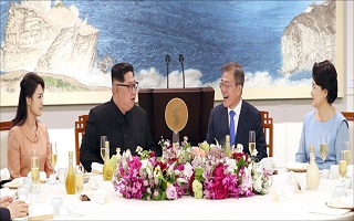 한국당 “결코 받아들일 수 없다”…남북정상회담 놓고 나홀로 행보