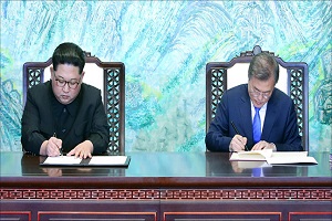 한반도 ‘정상외교전’ 스타트…남북미 3자 회담 촉각