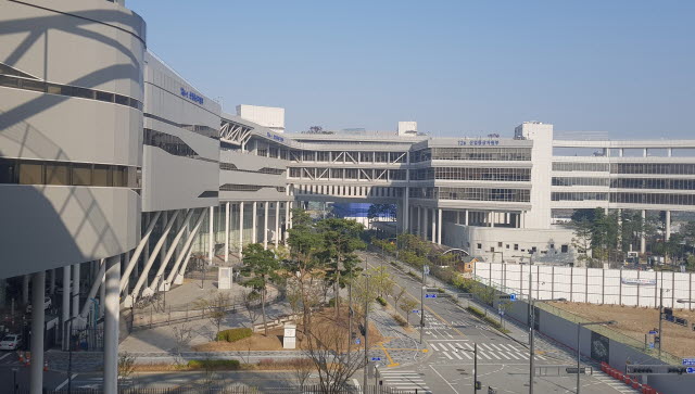 한중 산업장관회의 24일 개최…韓배터리 보조금 문제 협의