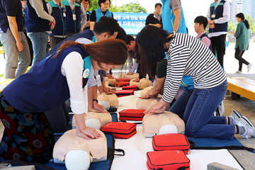 GS25, 한강공원 점포 근무자‧직원 참여 심폐소생술 교육 진행