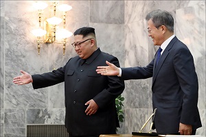‘격식 제로’ 2차남북정상회담…“공식수행원도 없었다”