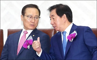 한국당 6월국회 소집 요청에…與 "오직 권성동 구하려는 목적"