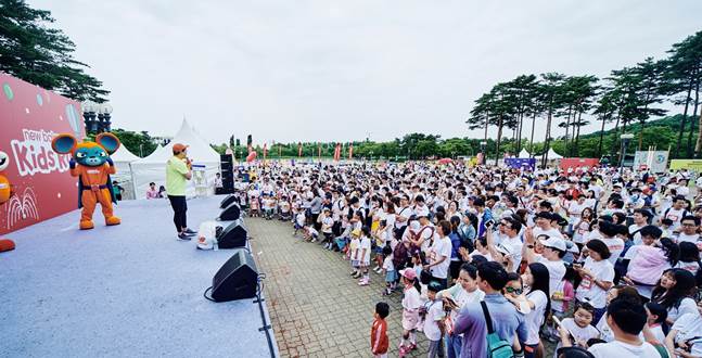 이랜드월드 '뉴발란스 키즈런', 1500명 참가 성황리 개최