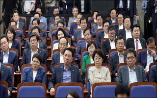 ‘의전서열 9위’ 한국당 국회부의장, 이주영·정진석 2파전