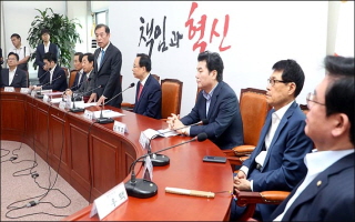 한국당, 北석탄 반입 의혹에 '십자포화'…"文정부 공범이냐"