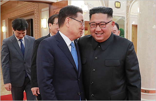 美中日매체 특사단 방북 집중보도…"김정은 비핵화의지 재확인"