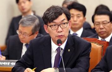 [2018 국정감사]이대훈 NH농협은행장 "대북제재 감안 금강산지점 재개 검토"