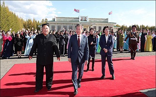 대한민국 대통령이 북한 독재자의 말 심부름을 하다니