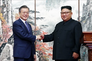 대북제재 속 잠자던 개성공단…남북관계 진전에 '기지개'?