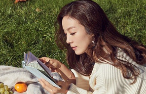 '이휘재 아내' 문정원 향수 화보, 파리 홀린 우아미