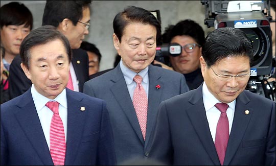 한국당, 원내대표 경선 시기 개정 여론 '비등'